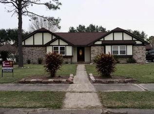 41 Colony Sq, Angleton, TX 77515