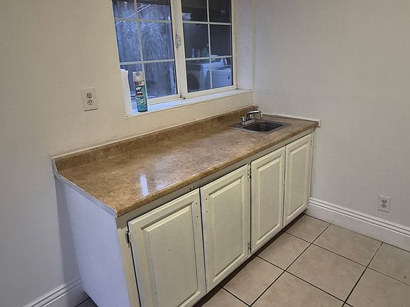 Small Sink and counter for storage