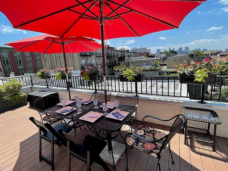 2nd image of 827 Bloomfield St APT 301