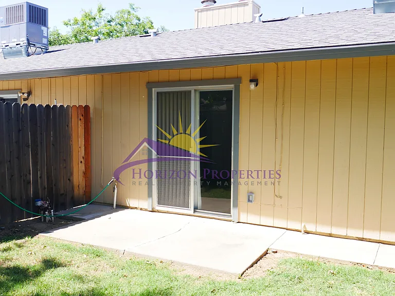 8960 Laguna Vista Ct — Photo 21