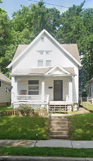 218 N Elmwood Ave