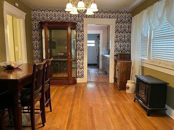 4th image of 1704 S Hughes St
