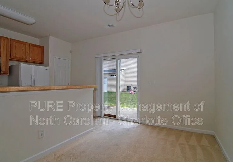 8618 Twined Creek Ln — Photo 3