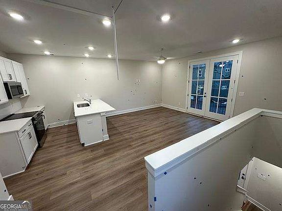 5th image of 1407 Cozy Cir SE #329