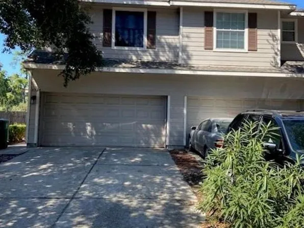 2926 Loganberry Park Ln, Houston, TX 77014