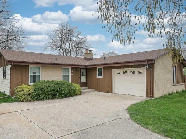 640 East Forest Hill AVENUE, Oak Creek, WI 53154
