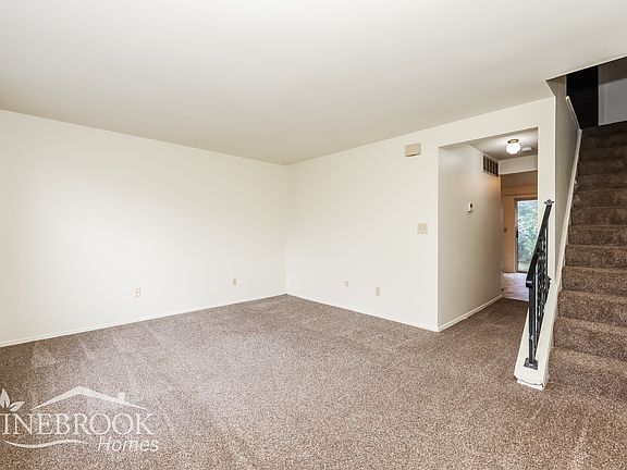3rd image of 8109 Mount Aetna St