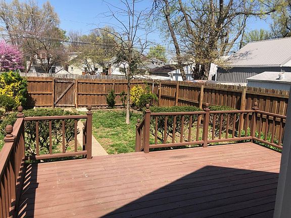 2nd image of 1819 Deerwood Ave
