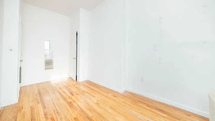 Rented by Nooklyn NYC LLC | media 5