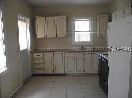 3rd image of 2116 King Ave