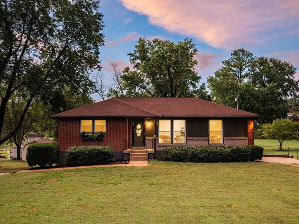 2424 Ridgeland Dr, Nashville, TN 37214