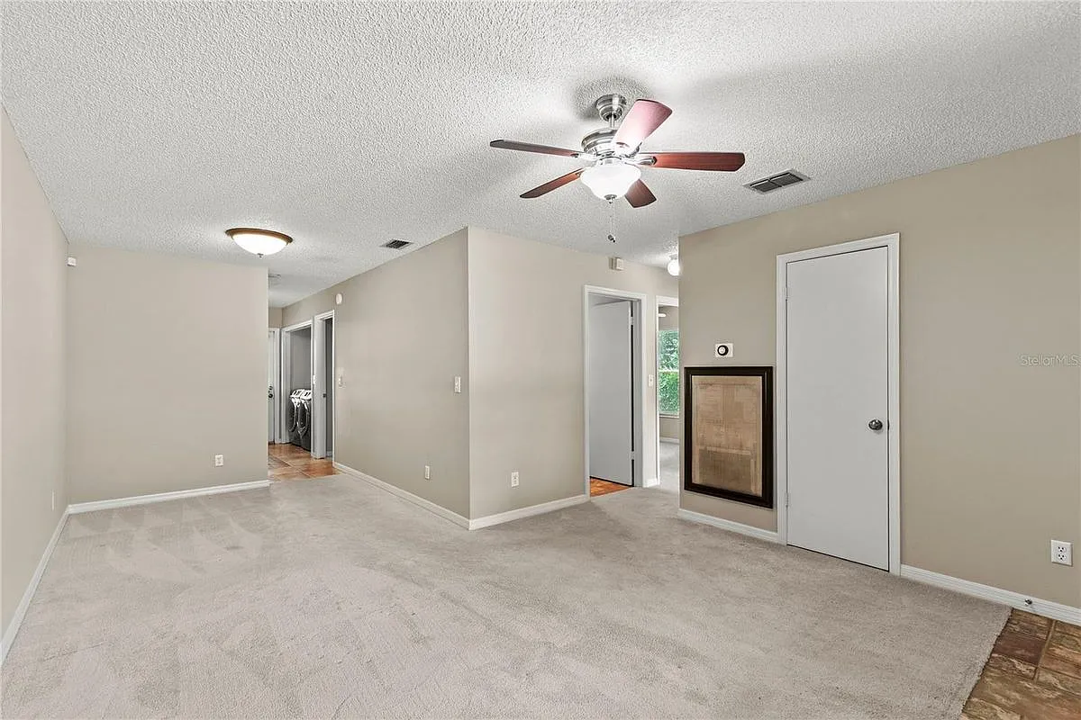 3 bed, 2.0 bath, 971 sqft, $1,850 — Photo 4