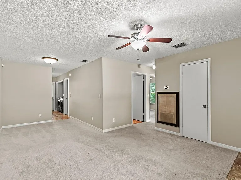 1022 Disston Ave — Photo 4