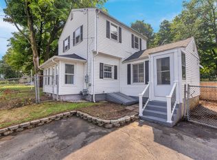 45 Seymour St, Windsor, CT 06095