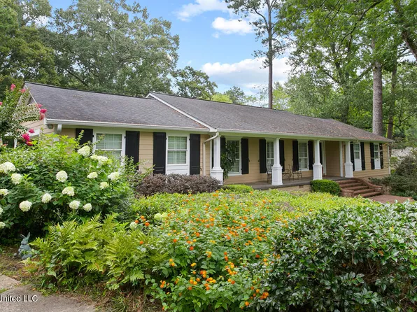 2216 Meadowbrook Rd, Jackson, MS 39211