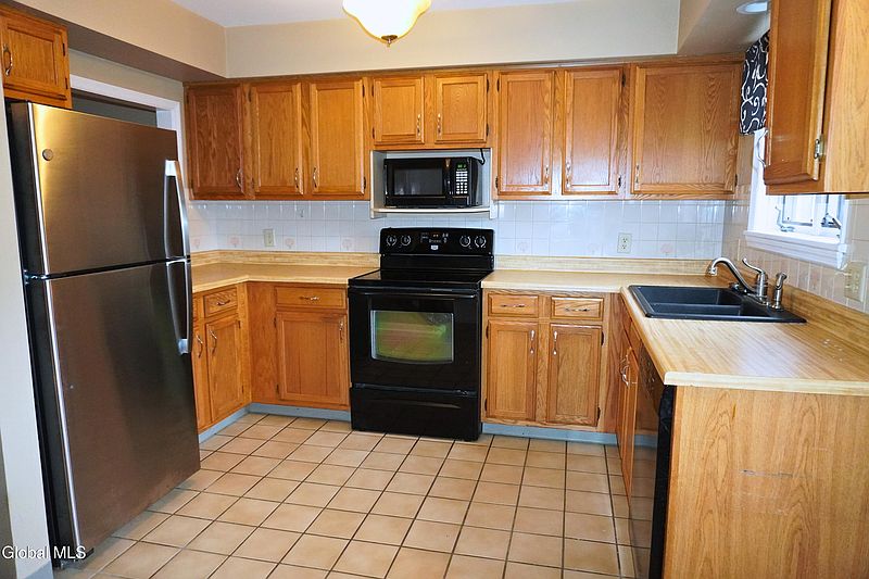 3rd image of 222 S Ten Broeck Street APT 25