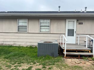 116 N 3rd St, Conway Springs, KS 67031