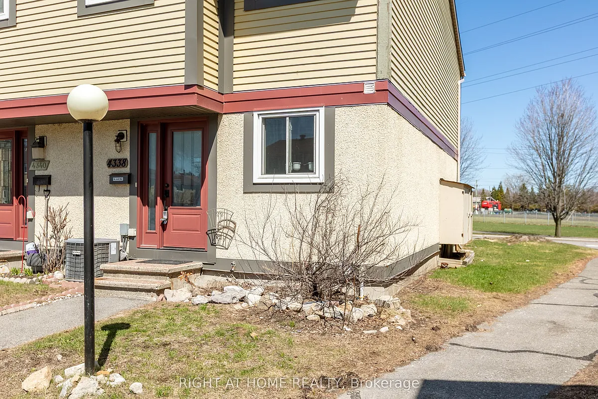 Building Photo - 4338 Meadowvale Ln