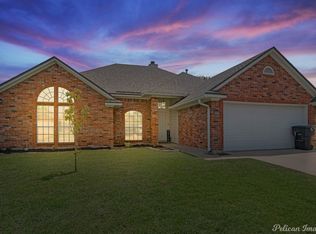 6021 Sandalwood Dr, Bossier City, LA 71111