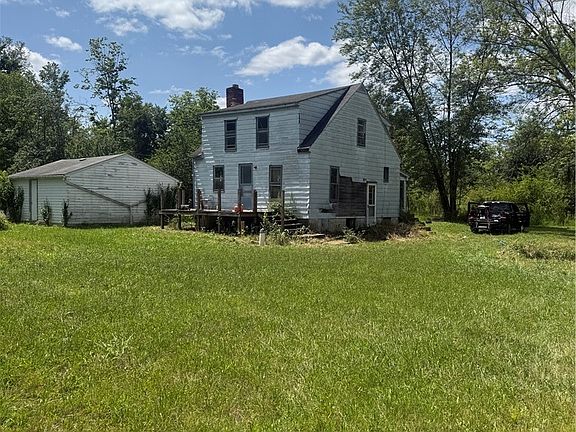 5th image of 3573 Pershing Ave