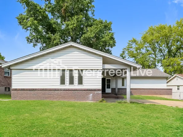 4871 Bluesage Trl, Florissant, MO 63033