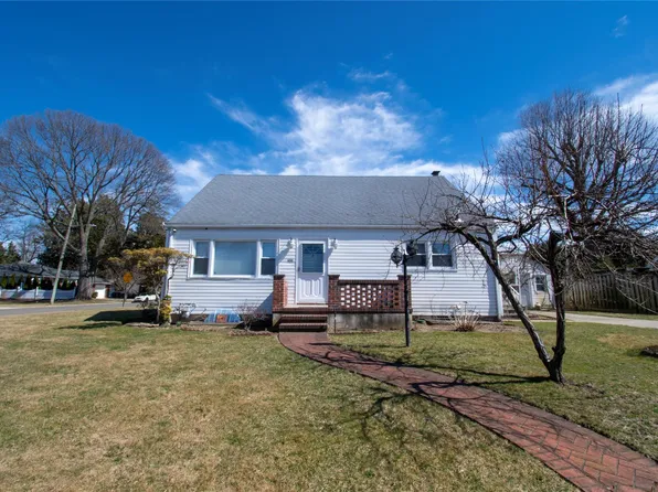 2135 Maple Street, Baldwin, NY 11510