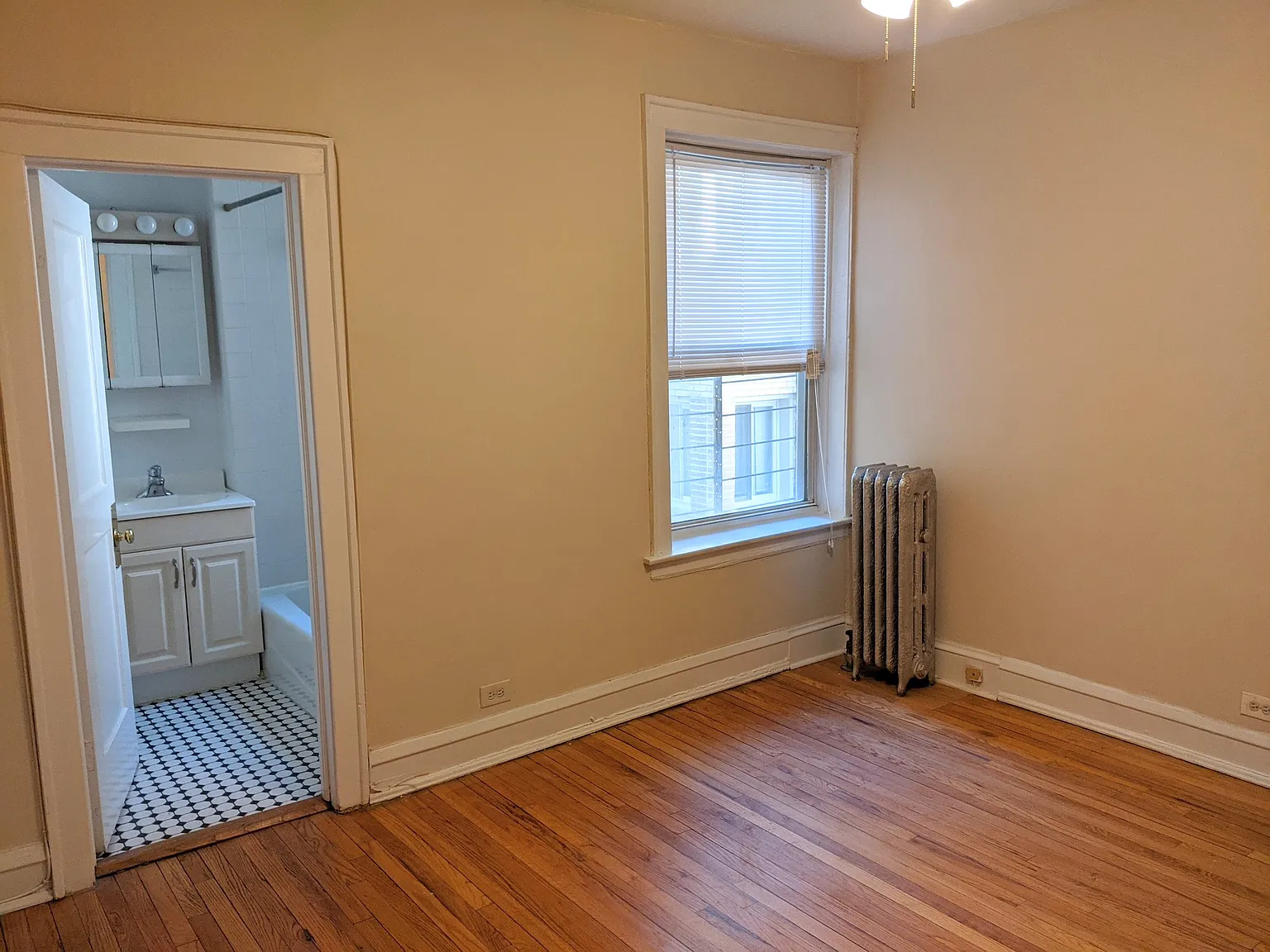 2 bed, 1100 sqft, $1,995 — Photo 4