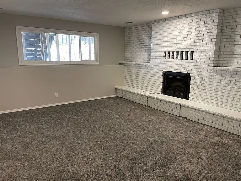 4050 Glacier Ln N — Photo 14
