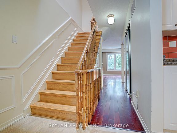 4th image of 46 W Borough St