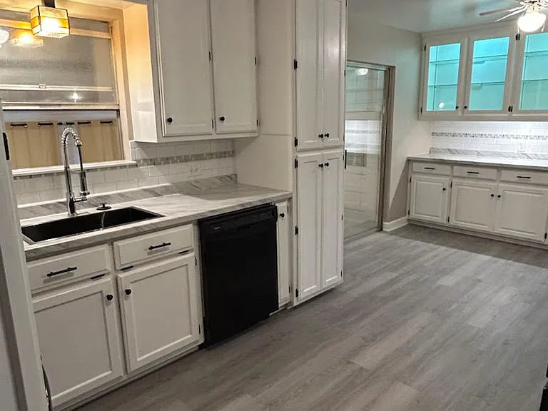 702 N Rita St — Photo 10