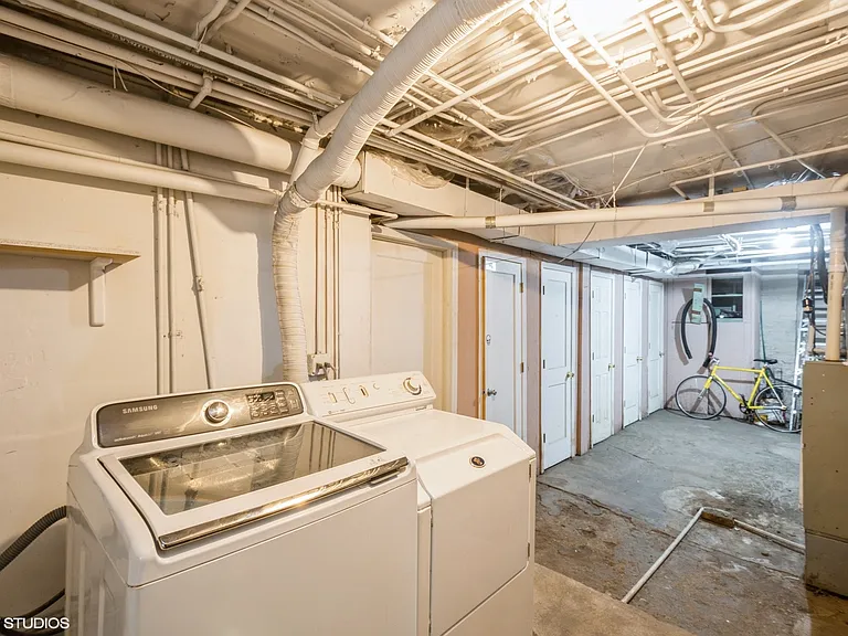 2042 N Winchester Ave #G — Photo 10