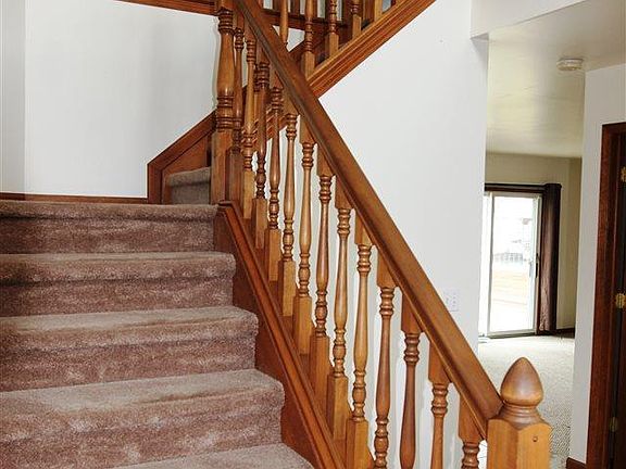 2nd image of 7769 Farnsworth Dr