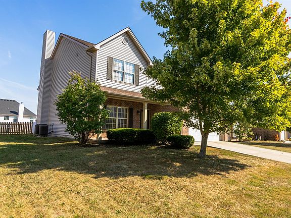 3rd image of 513 Sagemont Dr