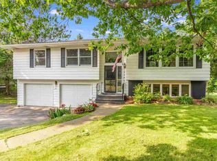 2325 Leonard St, Duluth, MN 55811