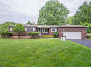 1 Raleigh Ln, Wayne, NJ 07470