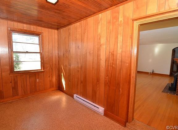 4th image of 2612 Gay Ave