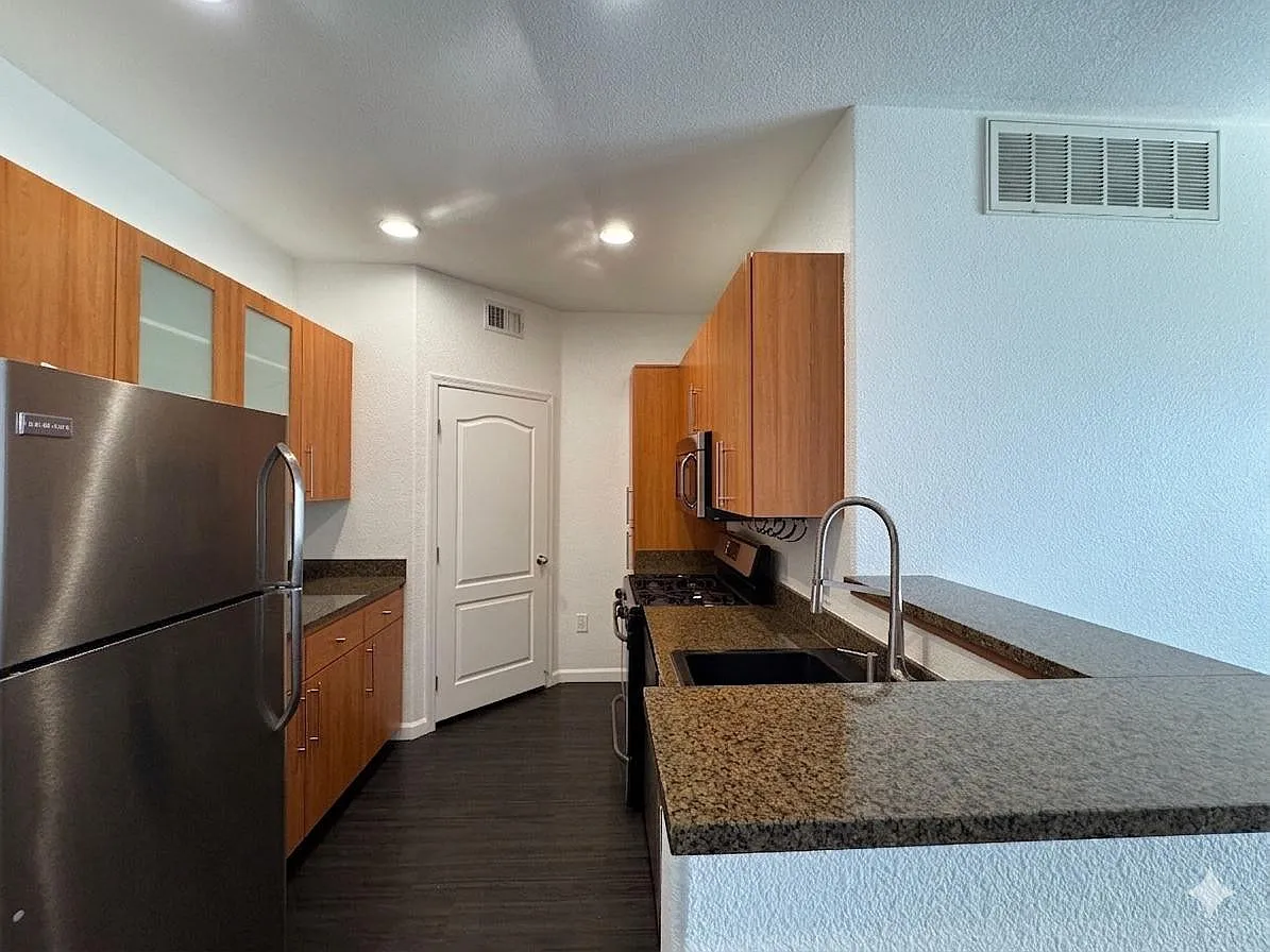 Building Photo - 6900 E Princess Dr #2146