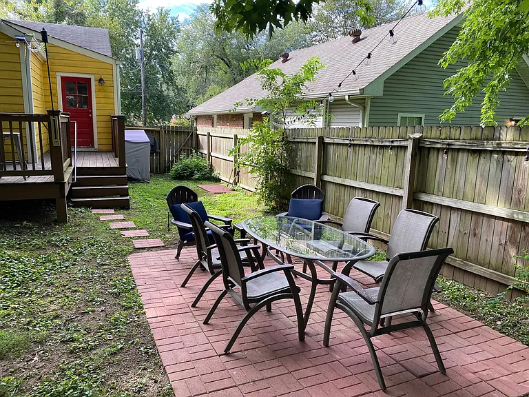 413 Myrtle St — Photo 41
