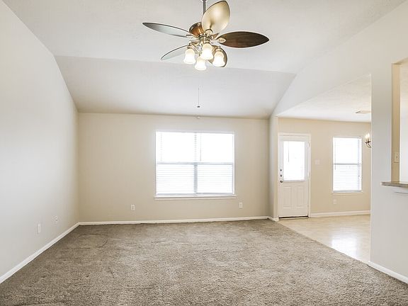 3rd image of 415 Thornwilde Park Ln