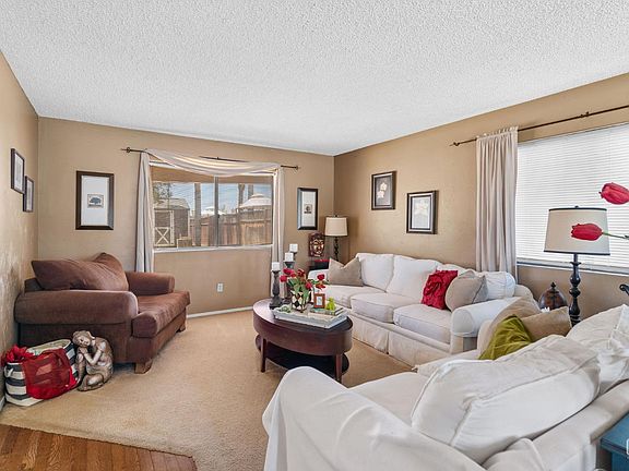 5th image of 449 Campus Dr