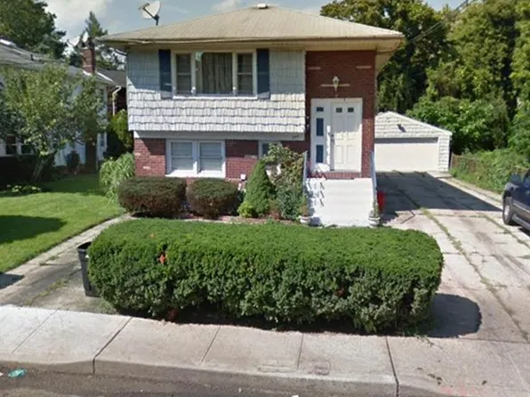 344 Johnson Ln, West Hempstead, NY 11552