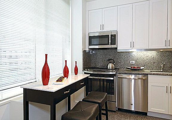 5th image of 350 E 79th St APT 3C