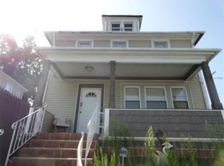 226 Early St, Providence, RI 02907