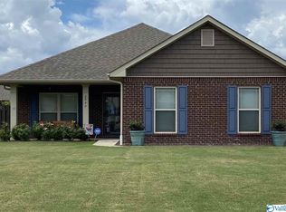 2940 Magnolia Park Dr SE, Owens Cross Roads, AL 35763