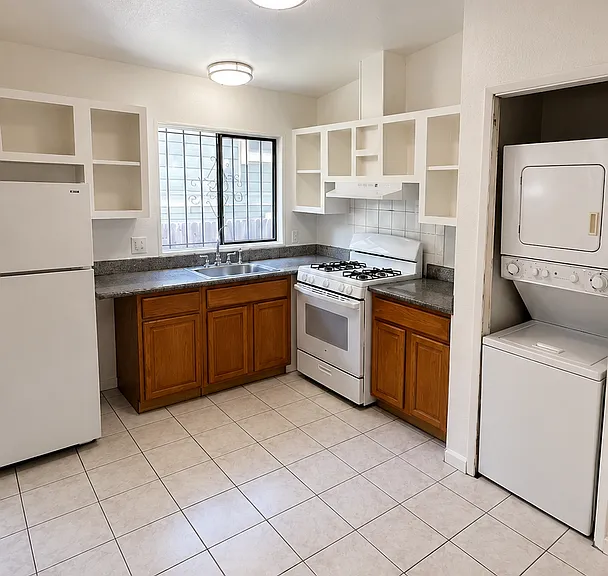 716 Sycamore St — Photo 4