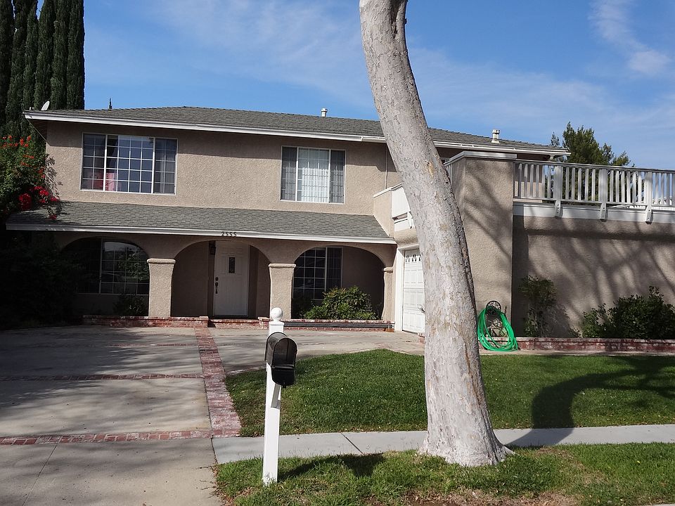 1st image of 2555 N Parkdale Ave