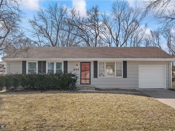 301 W Colonel Dr, Independence, MO 64050