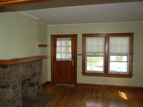 5th image of 2709 Dayton Ave