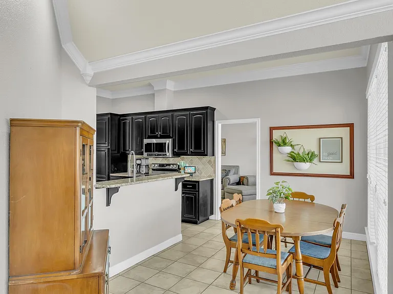 5613 Landsdown Dr — Photo 28