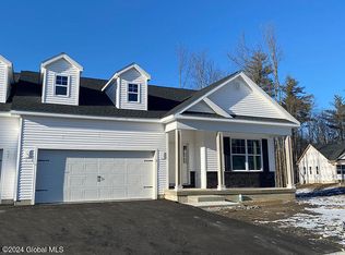 7 Linden Ct, Ballston Lake, NY 12019